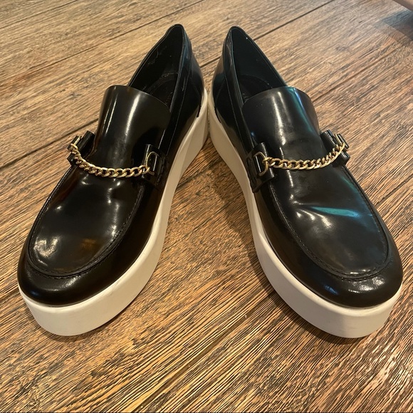 Celine Gold Chain Black Patent Leather Loafers 39. - Picture 1 of 11